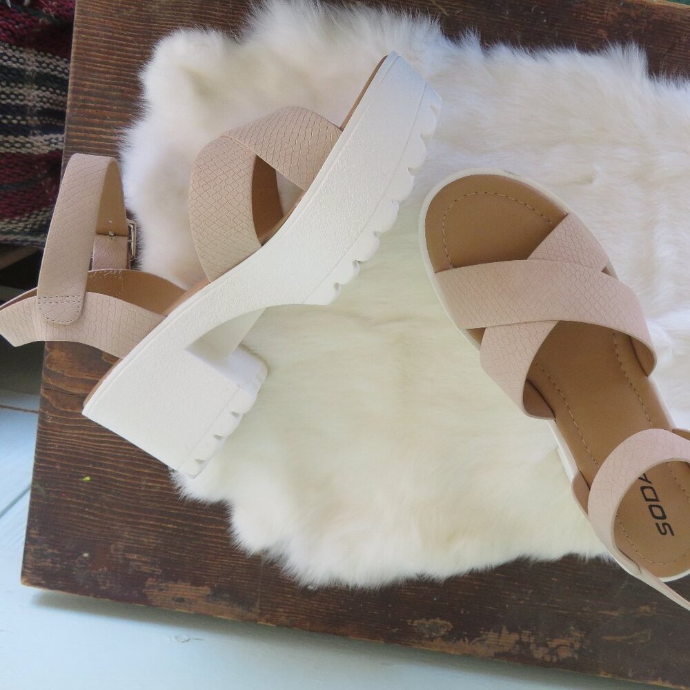 NWOT Soda chunky platform 3" sandals - Picture 8 of 8